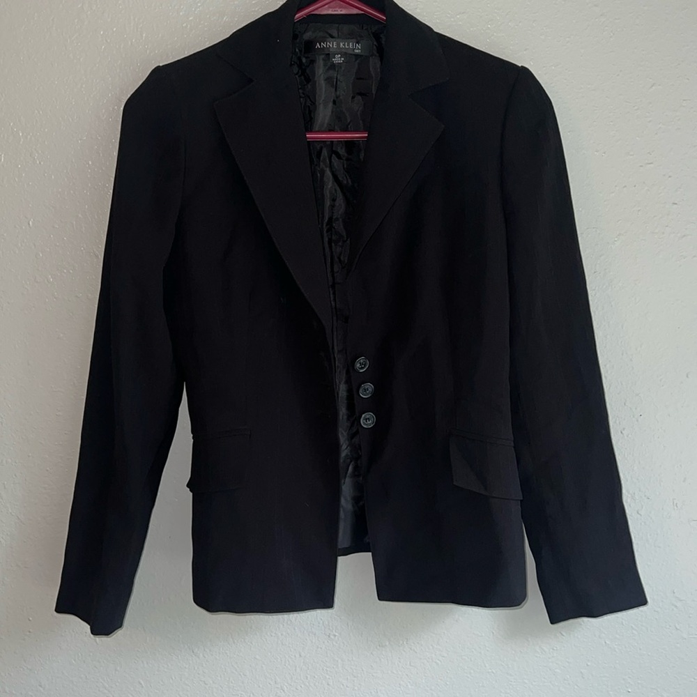 Anne Klein blazer size 0
